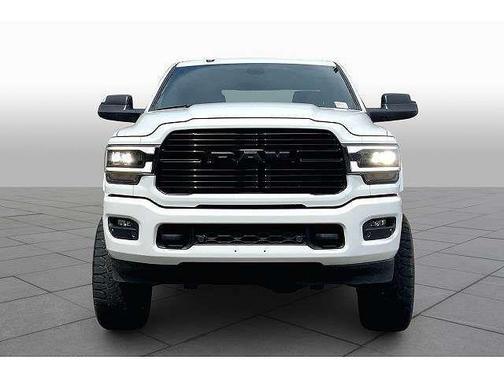 Bright White Clearcoat 2019 RAM 2500 Laramie Crew Cab 4x4 6'4' Box