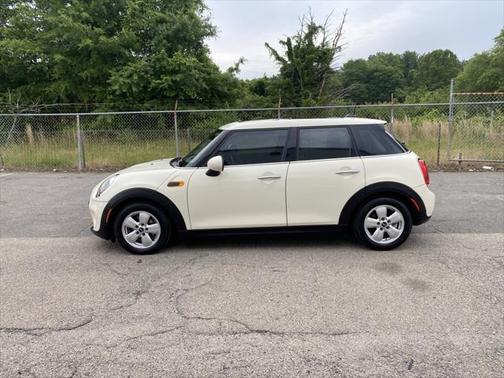 2016 MINI Hardtop Cooper