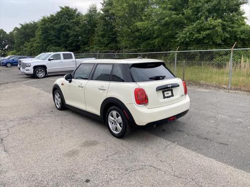 2016 MINI Hardtop Cooper