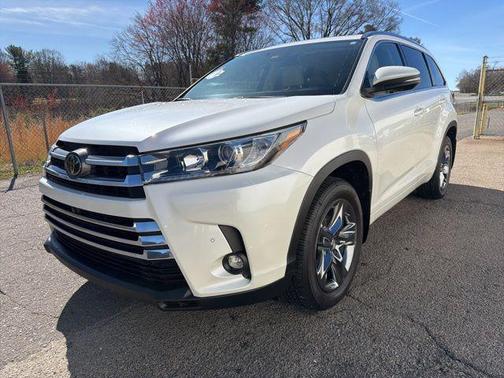 2019 Toyota Highlander Limited Platinum