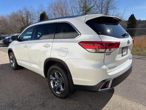 2019 Toyota Highlander Limited Platinum