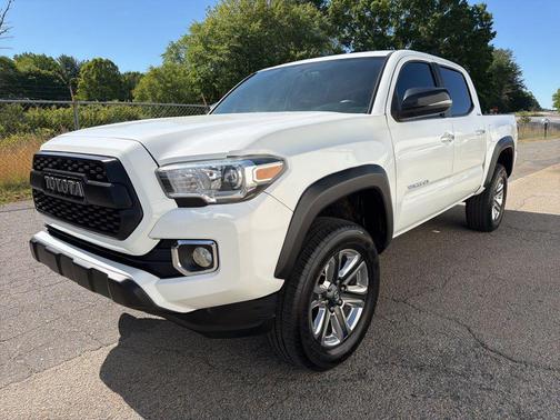 Super White 2016 Toyota Tacoma Limited