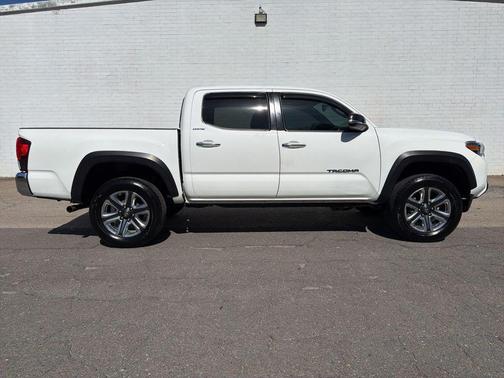 Super White 2016 Toyota Tacoma Limited