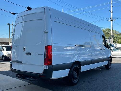 2025 Mercedes-Benz Sprinter 2500 High Roof