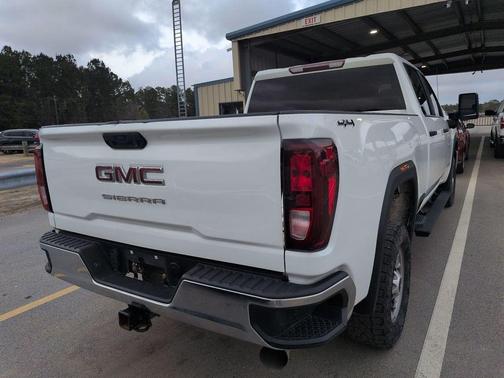 2023 GMC Sierra 2500 Pro