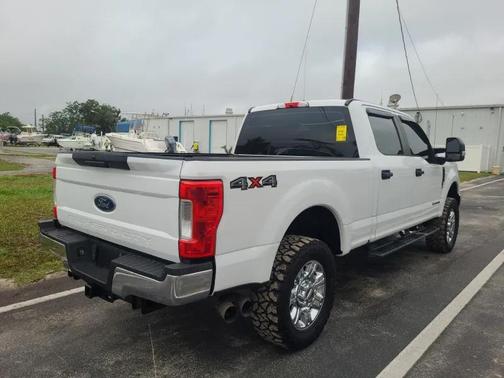 Oxford White 2019 Ford F-250 XL