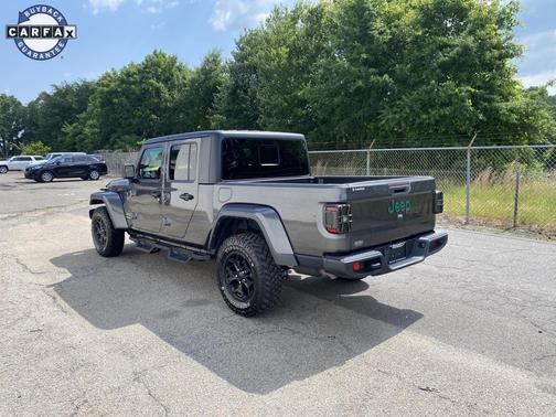 2021 Jeep Gladiator Willys Sport