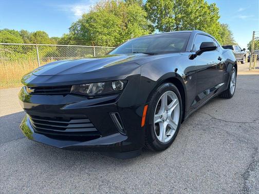 Black 2018 Chevrolet Camaro 1LT