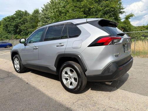 Silver Sky Metallic 2021 Toyota RAV4 Hybrid LE