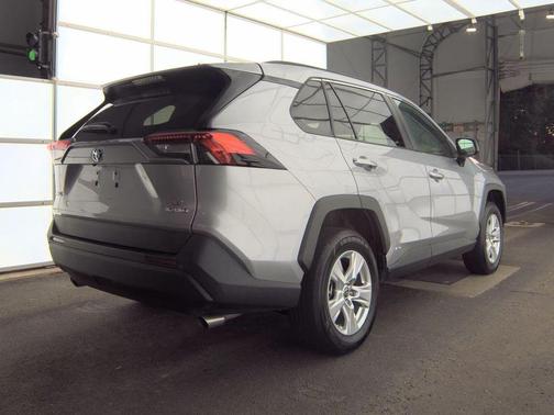 Silver Sky Metallic 2021 Toyota RAV4 Hybrid LE