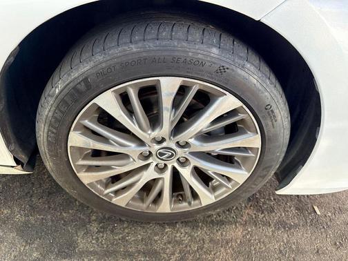 2019 Lexus ES 350 Base