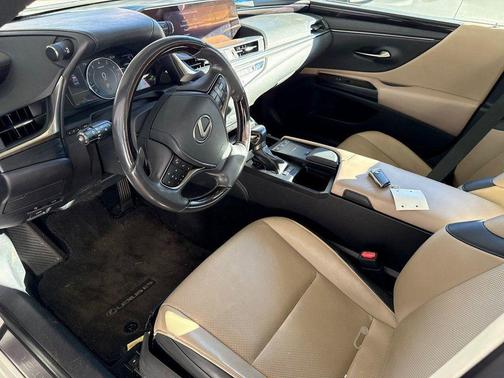 2019 Lexus ES 350 Luxury
