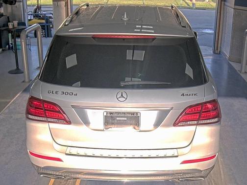 2016 Mercedes-Benz GLE-Class GLE 300d 4MATIC