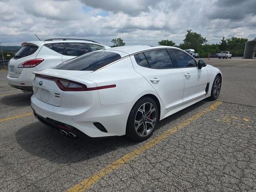 2019 Kia Stinger GT2