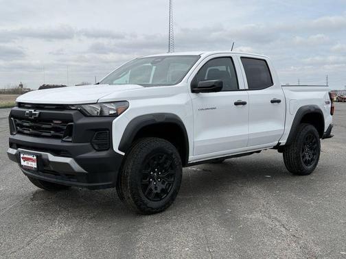 Summit White 2026 Chevrolet Colorado Trail Boss