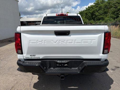 Summit White 2026 Chevrolet Colorado Trail Boss