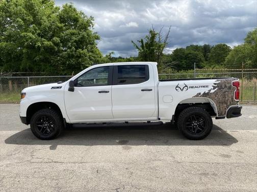 2025 Chevrolet Silverado 1500 Custom Trail Boss
