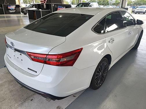 2017 Toyota Avalon Touring