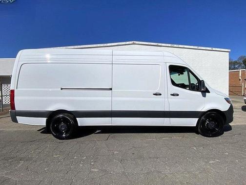2025 Mercedes-Benz Sprinter 2500 High Roof