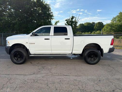 Bright White Clearcoat 2018 RAM 2500 Big Horn