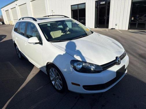 2014 Volkswagen Jetta SportWagen DSG TDI w/Sunroof & Nav