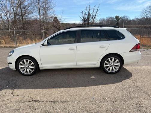 2014 Volkswagen Jetta SportWagen DSG TDI w/Sunroof & Nav