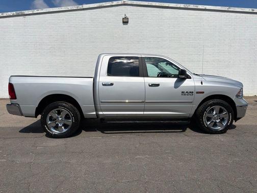 Bright Silver Metallic Clearcoat 2018 RAM 1500 Lone Star