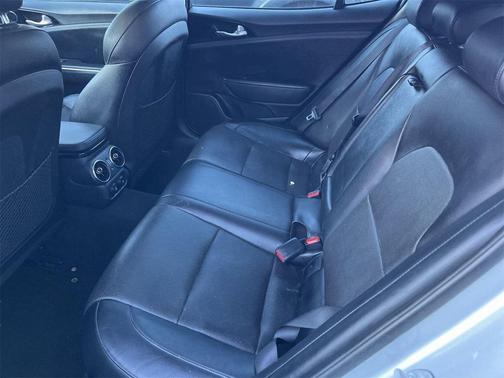 2018 Kia Stinger Base