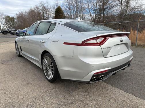 2018 Kia Stinger Base