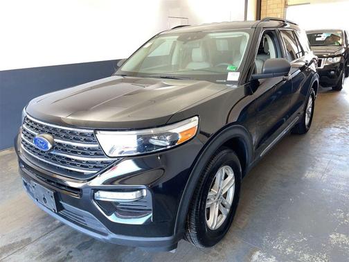 Agate Black Metallic 2023 Ford Explorer XLT