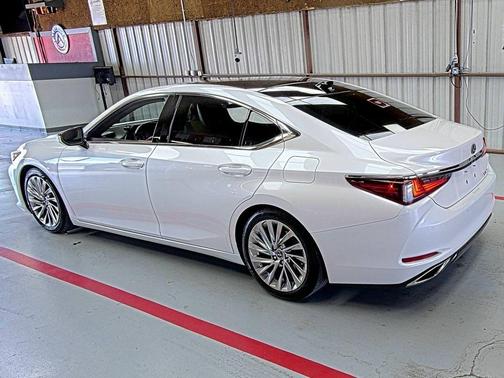 2019 Lexus ES 350 Ultra Luxury
