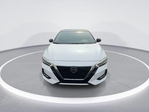 Aspen White/Super Black 2020 Nissan Sentra SR
