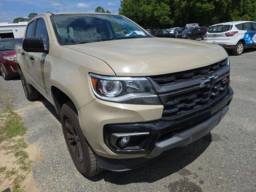 Sand Dune Metallic 2022 Chevrolet Colorado Z71