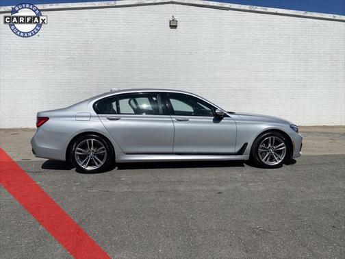 2016 BMW 740 i