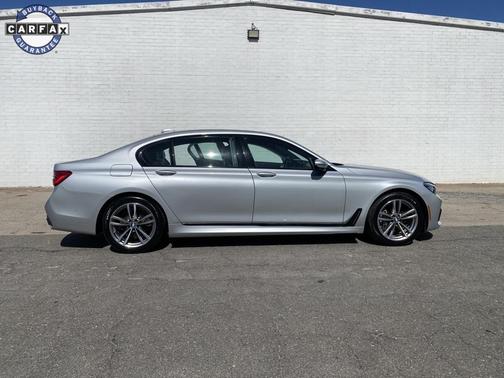 2016 BMW 740 i