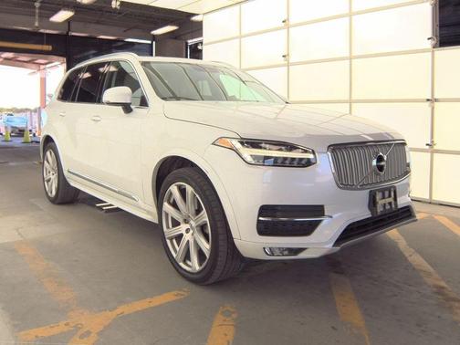 2019 Volvo XC90 T6 Inscription