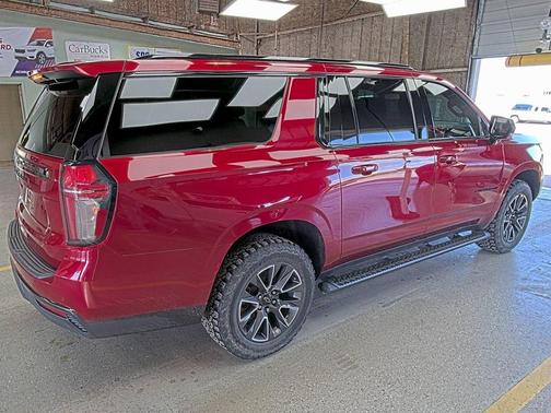 2021 Chevrolet Suburban 4WD Z71