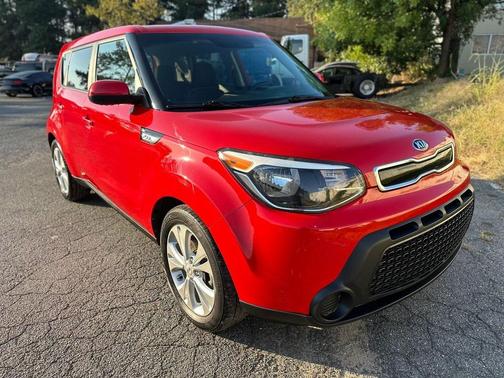 2015 Kia Soul +