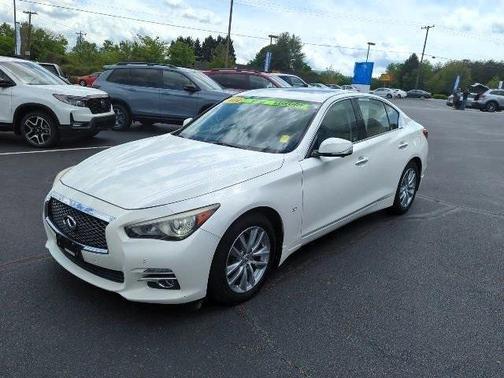 2014 INFINITI Q50 Premium