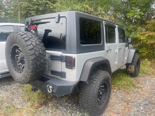 2011 Jeep Wrangler Unlimited Sahara