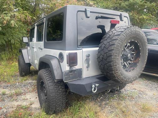 2011 Jeep Wrangler Unlimited Sahara