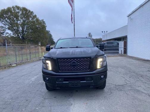 2019 Nissan Titan XD SV