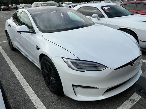 Pearl White Multi-Coat 2021 Tesla Model S Plaid