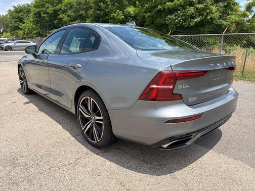 Osmium Grey Metallic 2019 Volvo S60 T6 R-Design