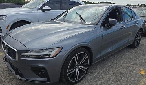 Osmium Grey Metallic 2019 Volvo S60 T6 R-Design