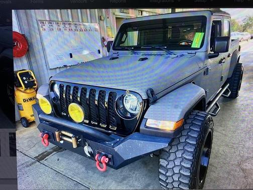2021 Jeep Gladiator Willys 4x4