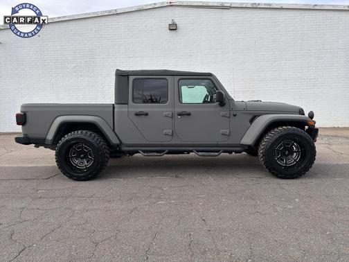 2021 Jeep Gladiator Willys Sport