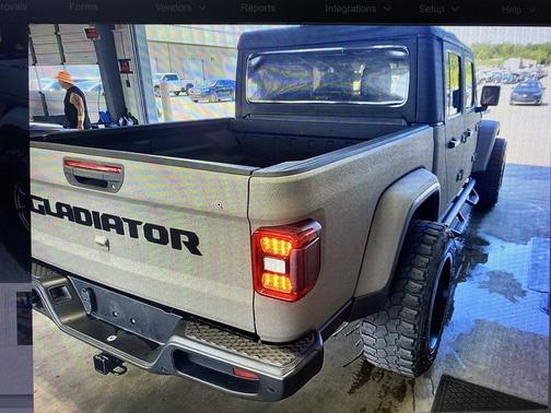 2021 Jeep Gladiator Willys 4x4