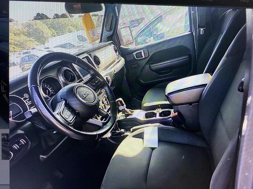 2021 Jeep Gladiator Willys 4x4