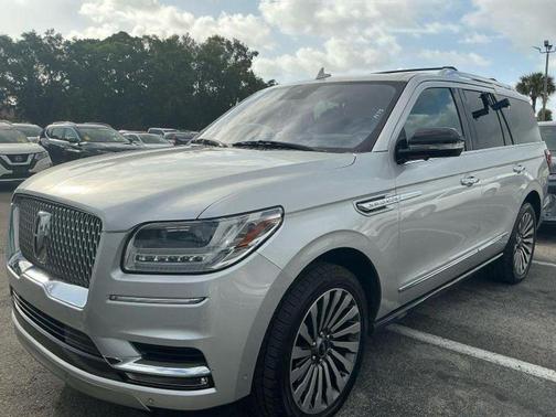Ingot Silver Metallic 2019 Lincoln Navigator Reserve